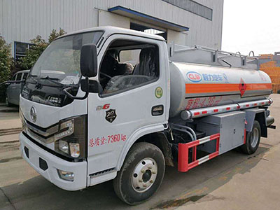 程力油罐车