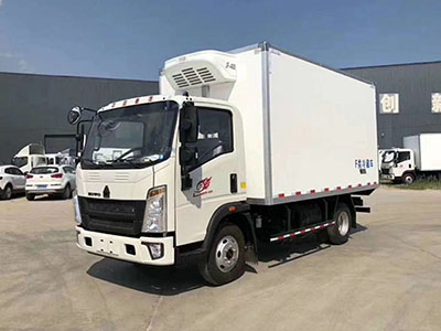 国六重汽豪沃冷藏车