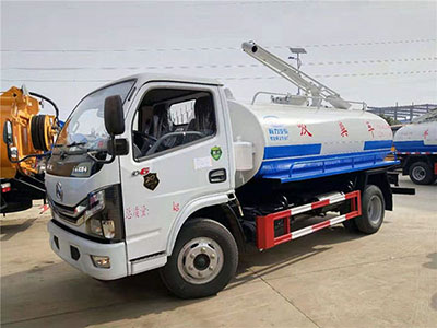 国六东风多利卡5方吸粪车