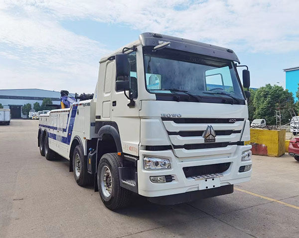 重汽豪沃前四后八一拖一清障车