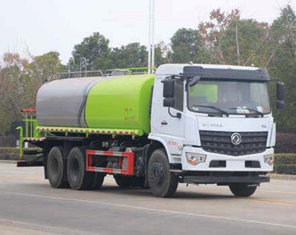 东风D3后八轮洒水车