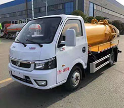 国六东风途逸吸污车